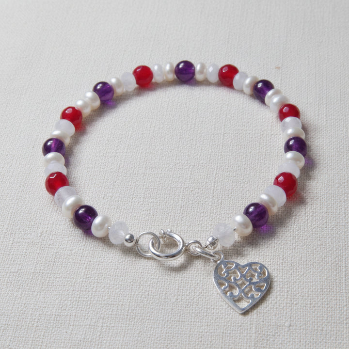 Armband mit Perlen Amethyst Jade und silbernem Herz-Anhänger