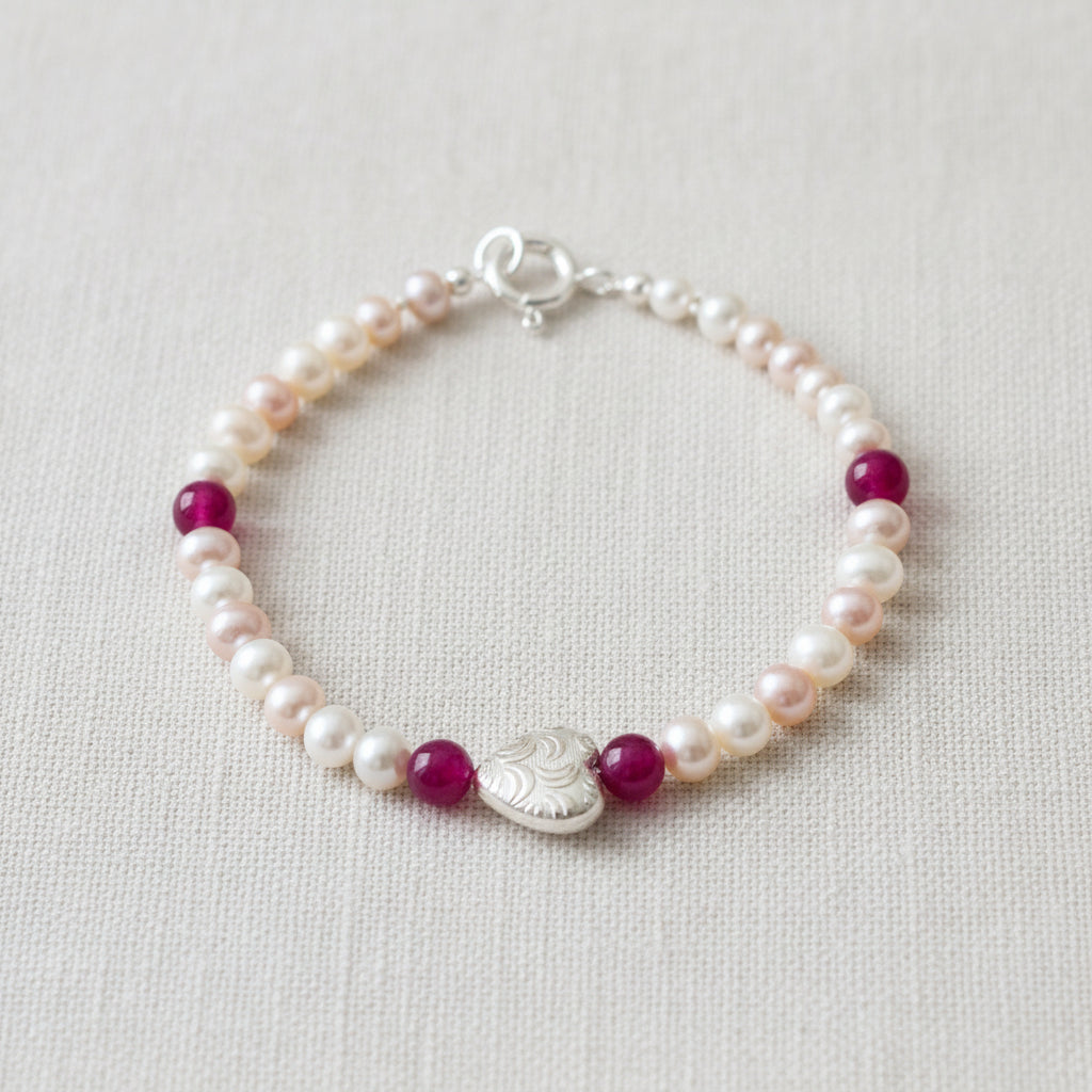 A043-2 Perlenarmband mit Silber-Herz