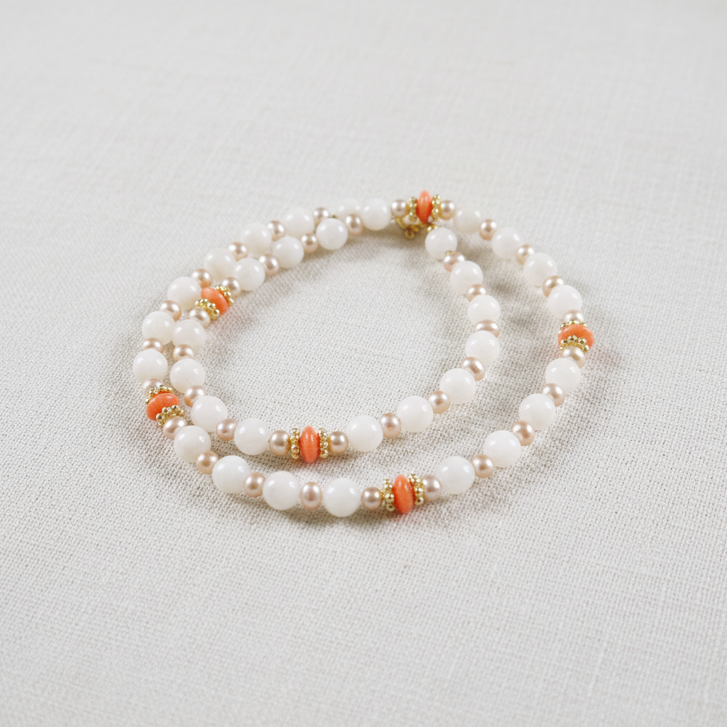 K098 Kette mit Mondstein und Koralle
