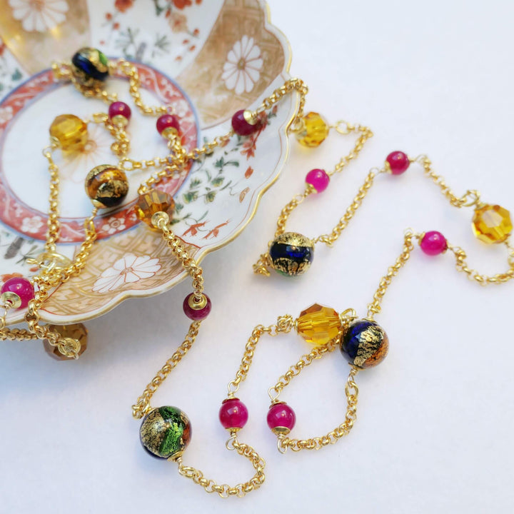 Murano-Longkette in Gold-Grün-Blau mit Swarovski Kristallen