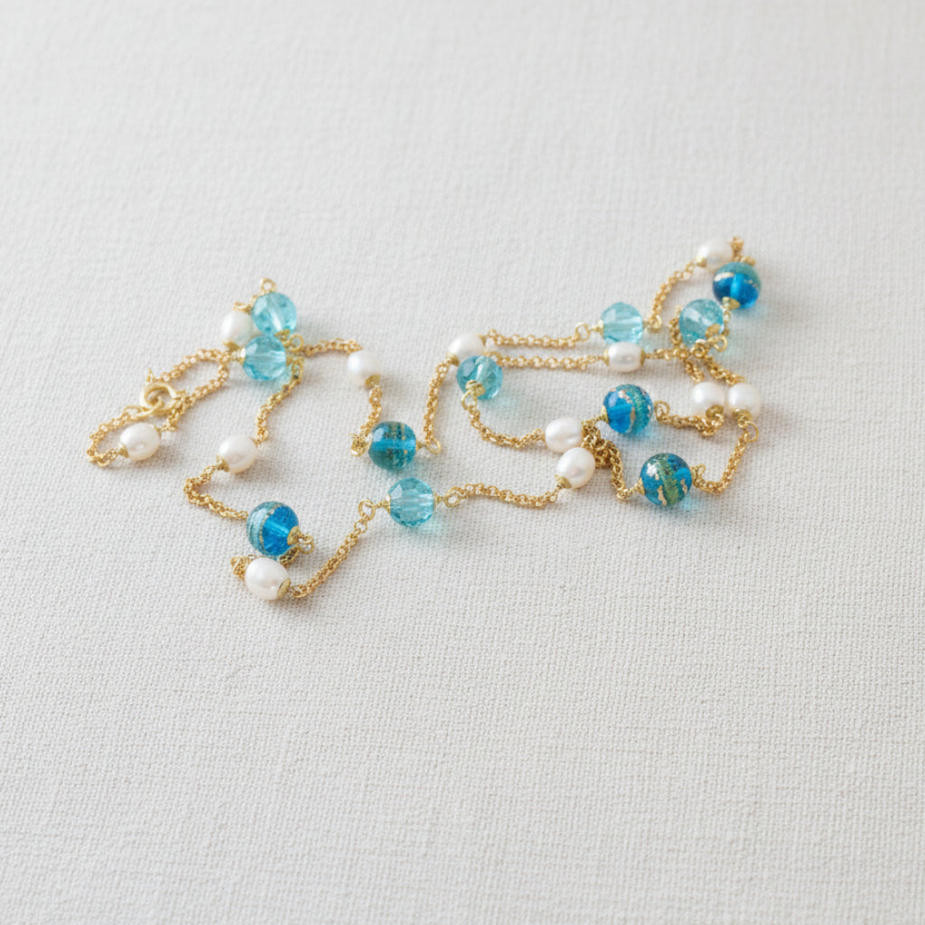 Longkette mit Muranoperlen, Süßwasserperlen und Swarovski in Türkis 