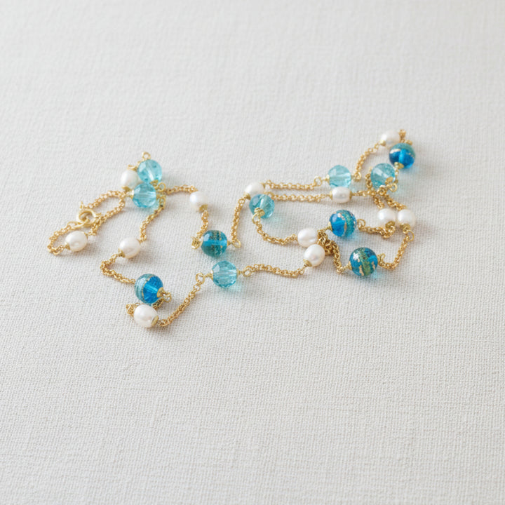 Longkette mit Muranoperlen, Süßwasserperlen und Swarovski in Türkis 