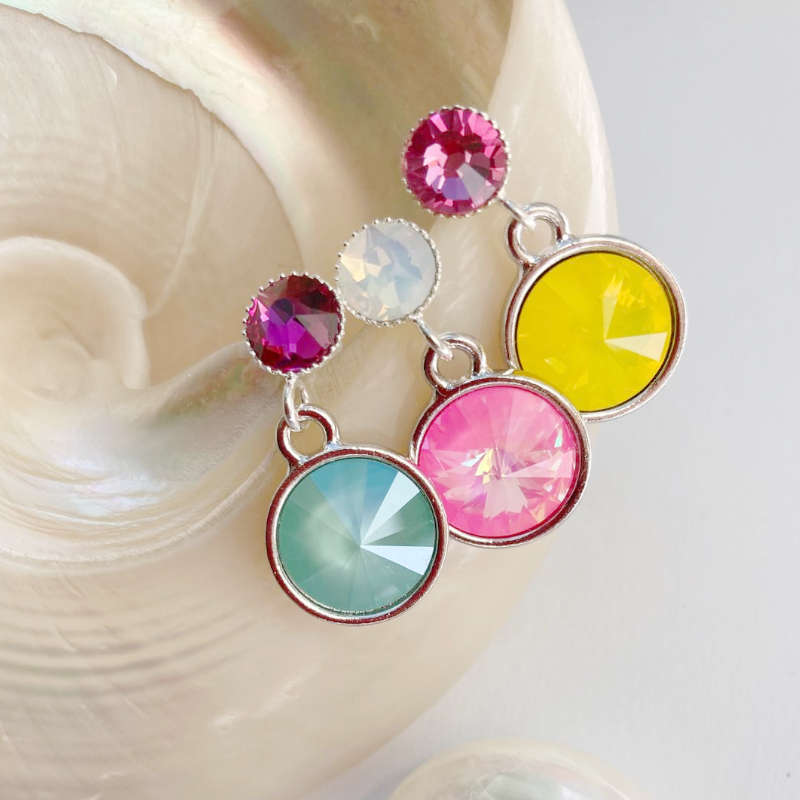 Bunte Kristall-Ohrstecker mit Swarovski-Kristallen in versilberter Fassung - Mix
