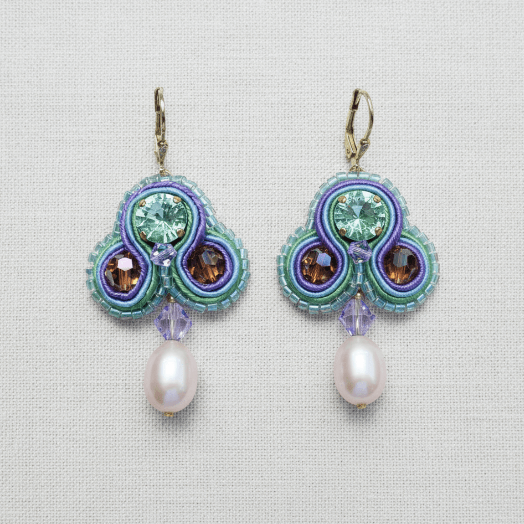 Soutache Ohrringe mit Süßwasserperlen