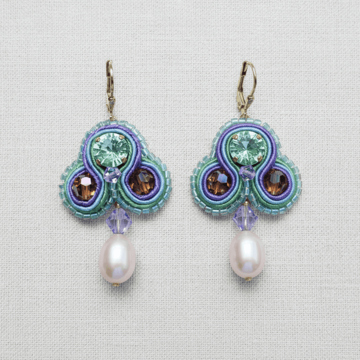 Soutache Ohrringe mit Süßwasserperlen