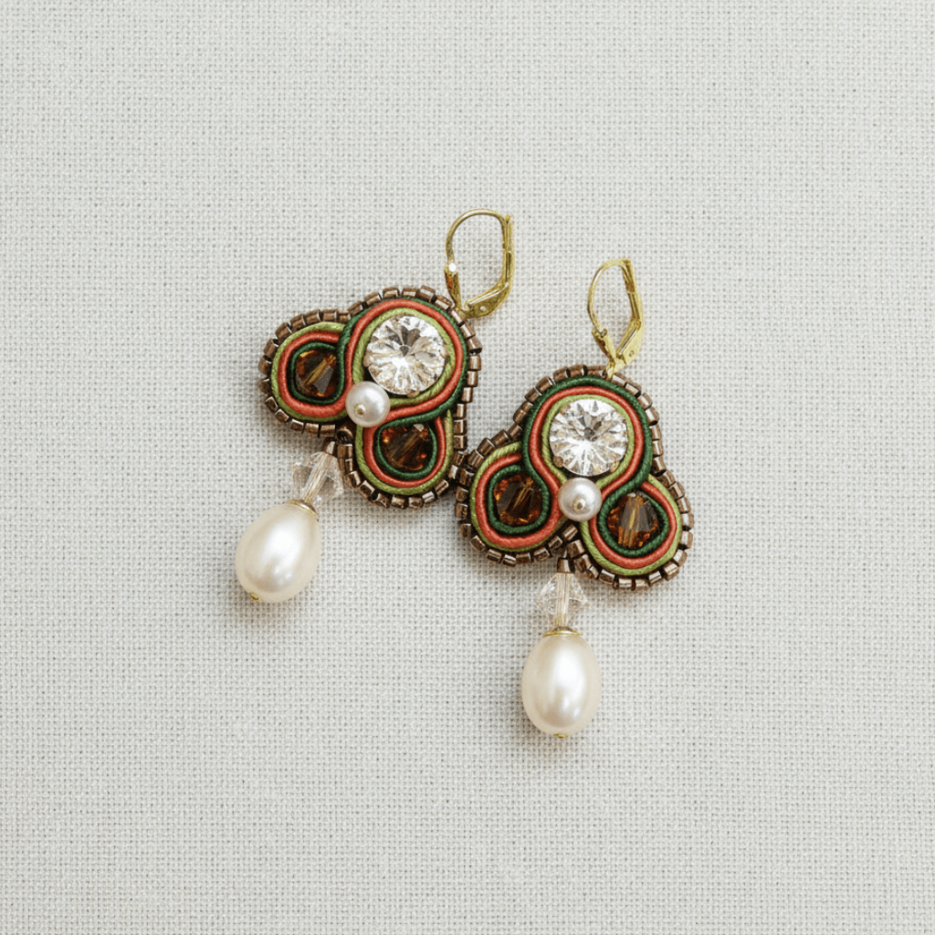 Soutache Ohrringe in Herbstfarben mit Süßewasserperlen