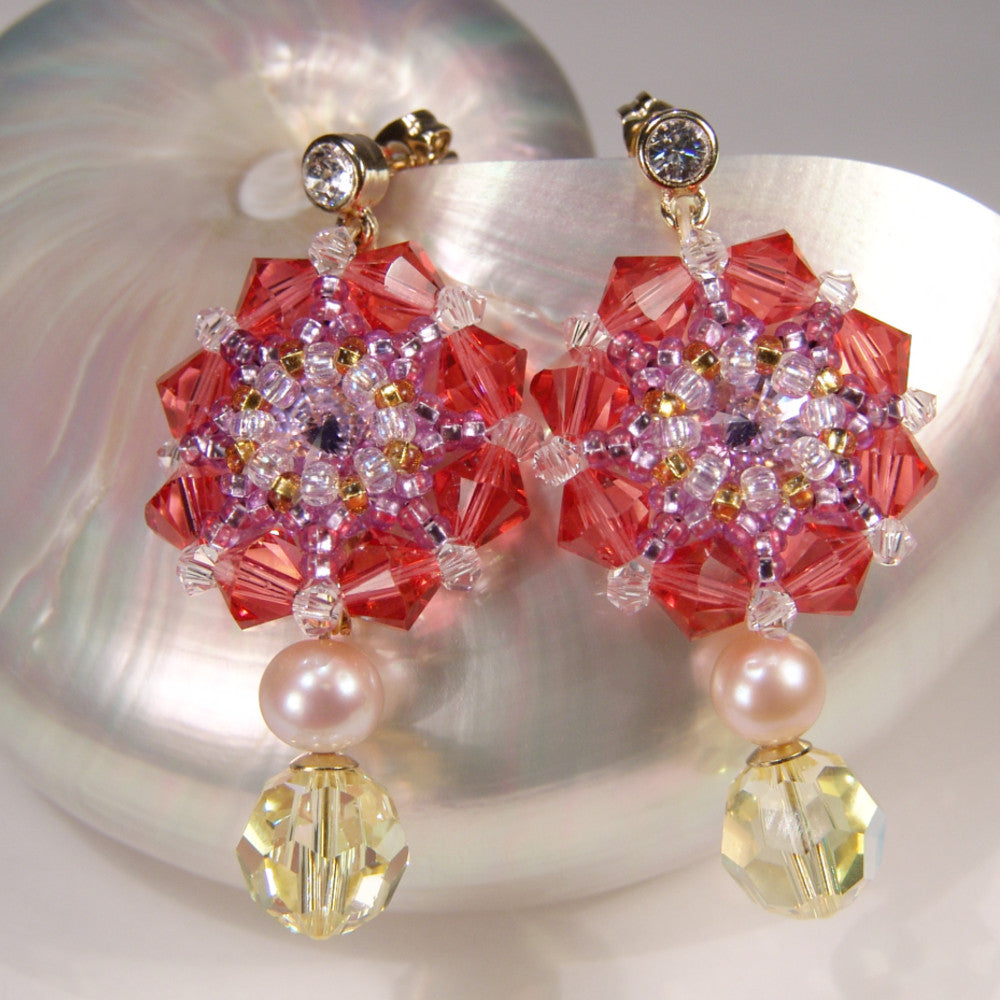 Kristall-Ohrringe in Rosa und Gelb mit Perle