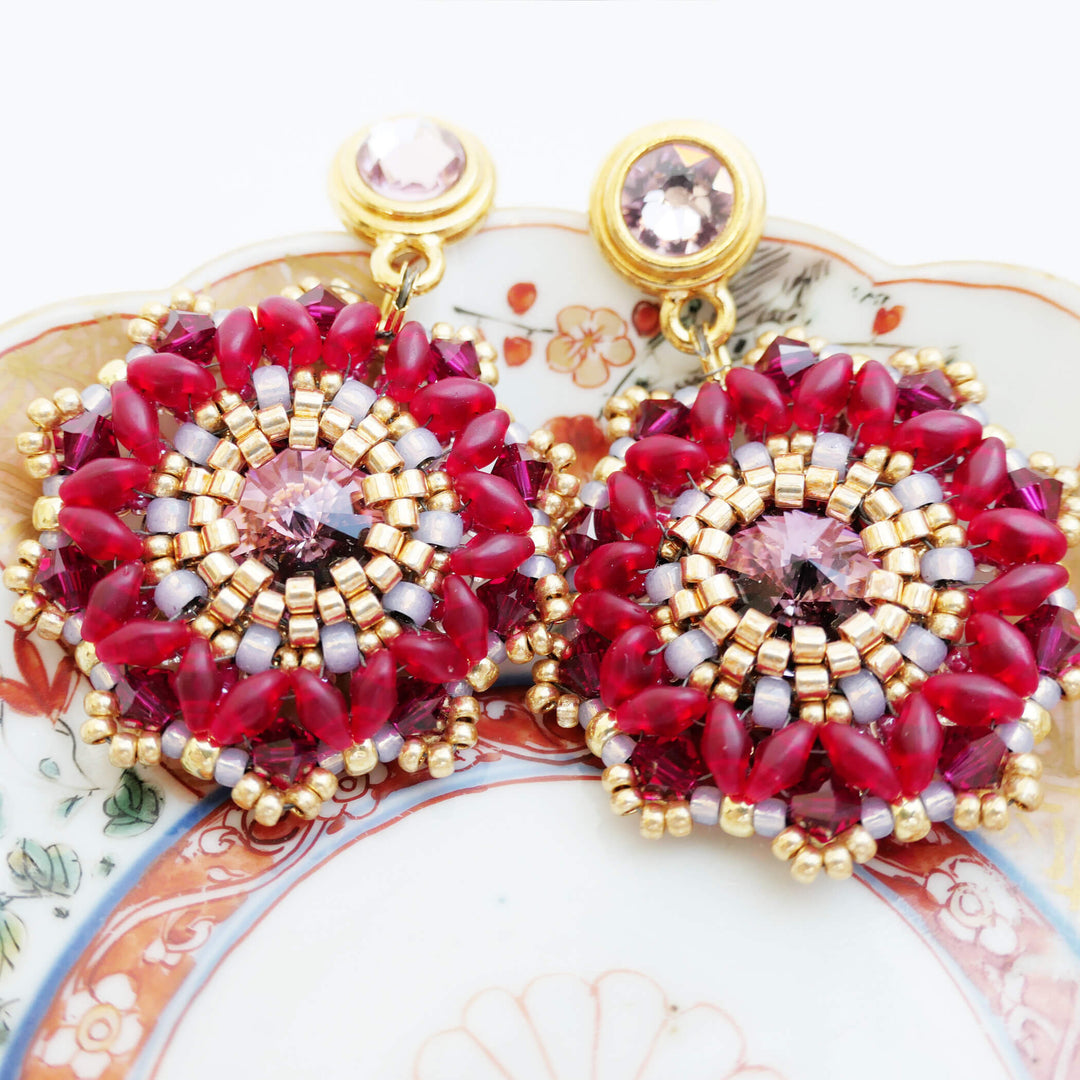 Große Blüten-Ohrringe in Rot und Gold mit Swarovski Kristallen