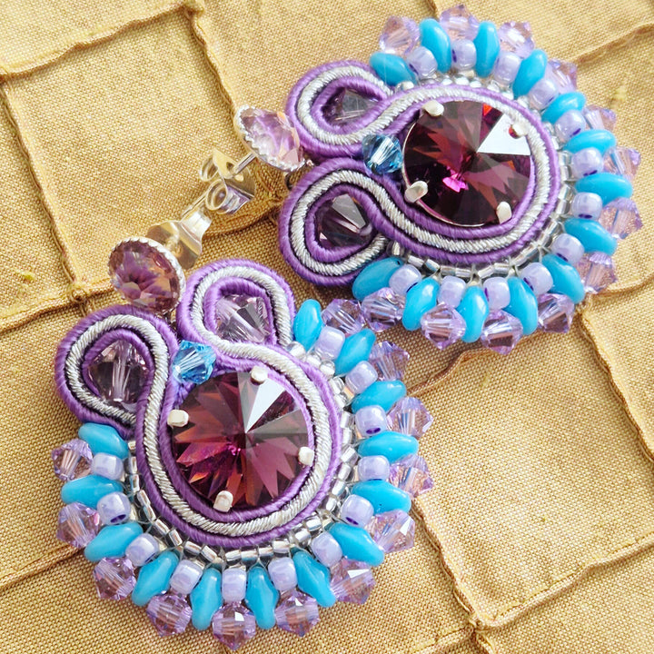 Runde Soutache-Ohrhänger Violett und Türkisblau