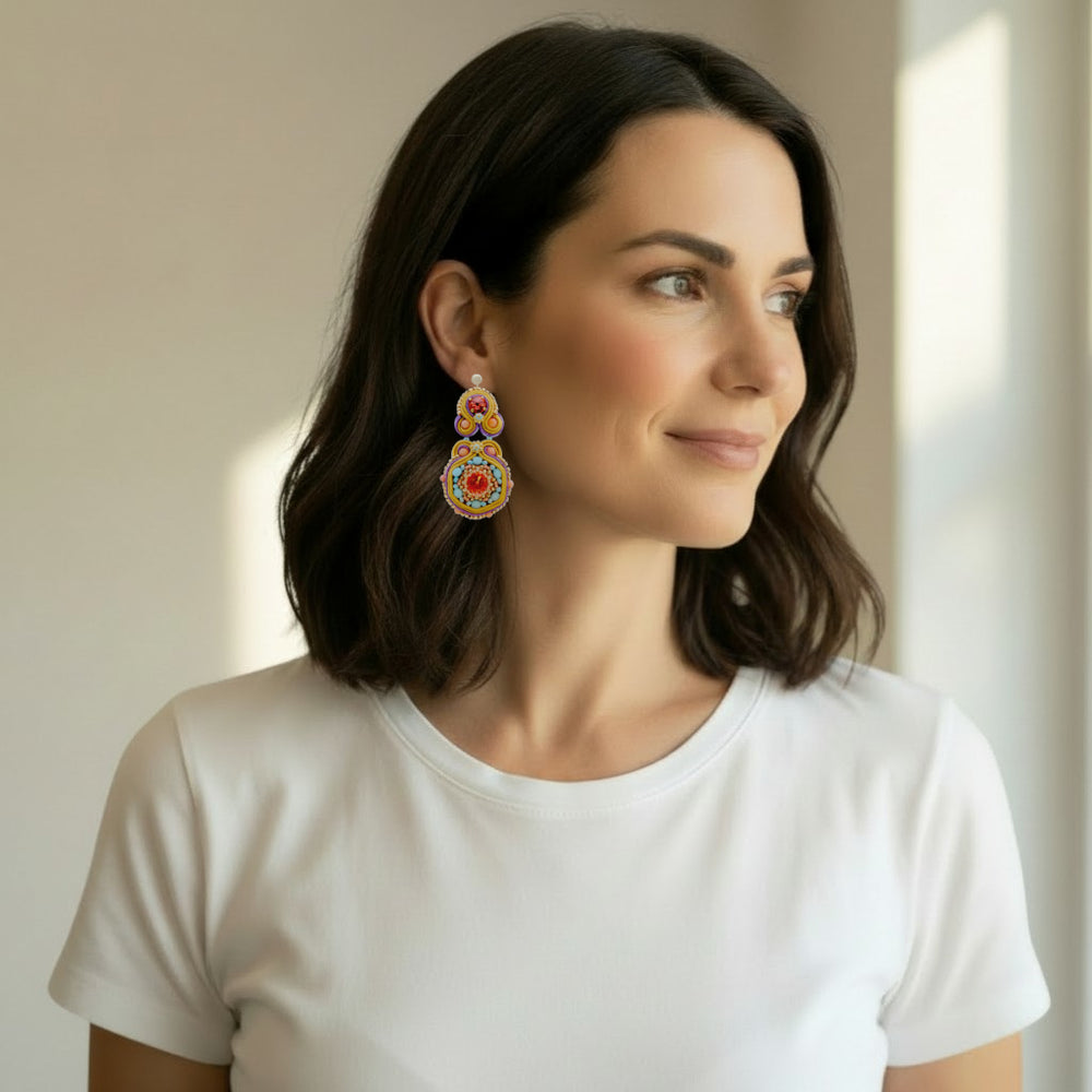 Bunte Soutache Ohrringe mit Koralle