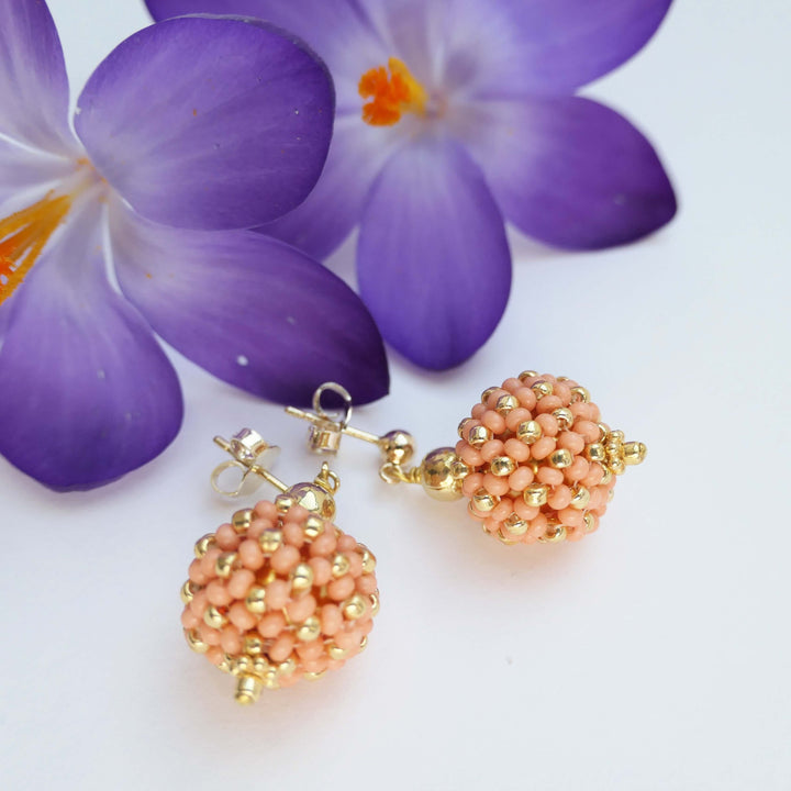 Perlenkugel-Ohrringe Apricot-Gold aus Rocailles