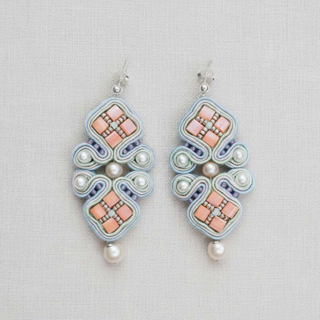 Soutache Ohrringe in Apricot im Mosaik-Look
