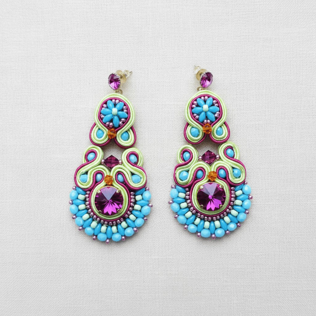Bunte Statement Ohrringe in Soutache mit Swarovski Kristallen