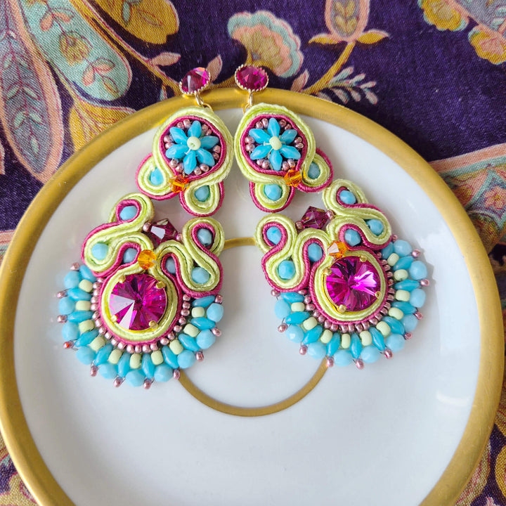 Bunte Statement Ohrringe in Soutache mit Swarovski Kristallen