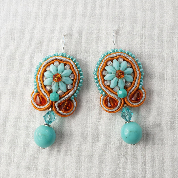 Soutache-Ohrringe in Türkis und Orange mit Amazonit