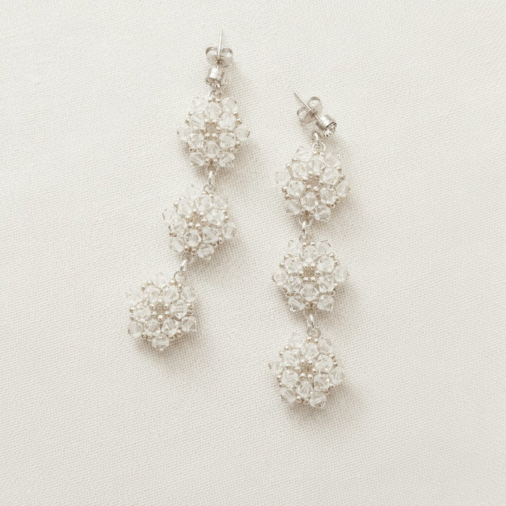Lange Ohrringe Schneekristall mit Swarovski Kristallen