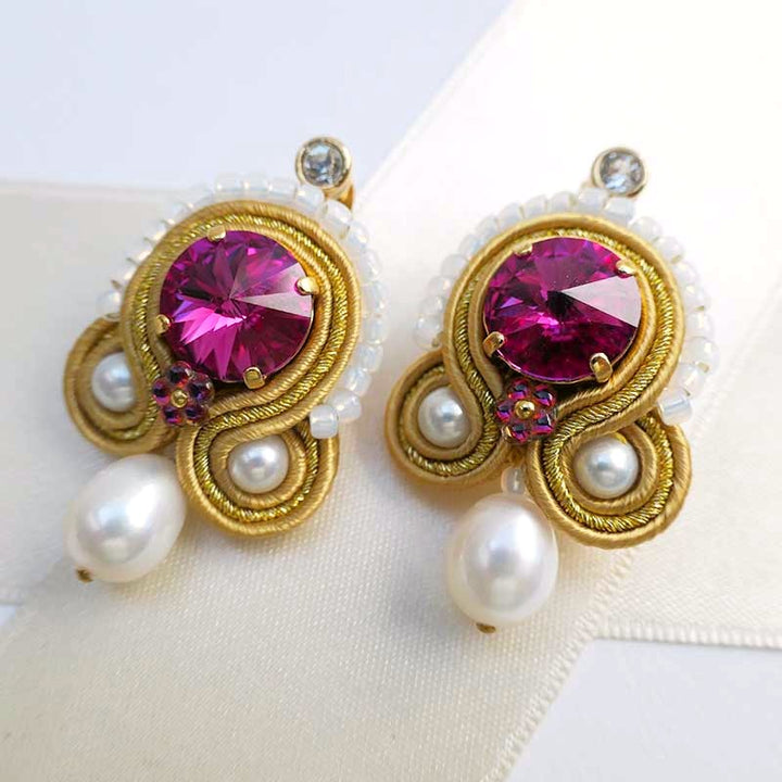 Soutache-Ohrringe Fuchsia-Weiß mit Perle
