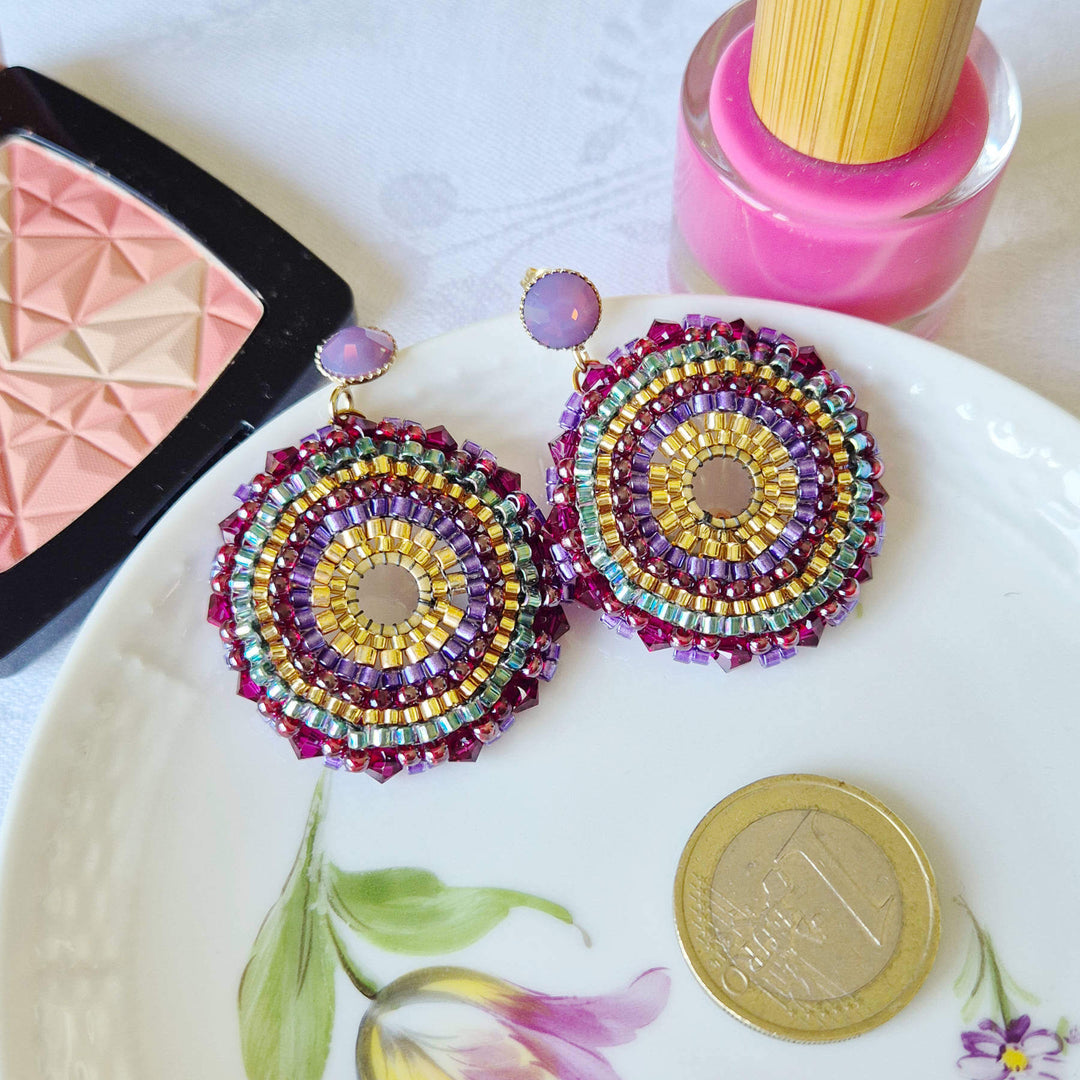 Runde Perlenohrringe in Pink, Grün und Gold
