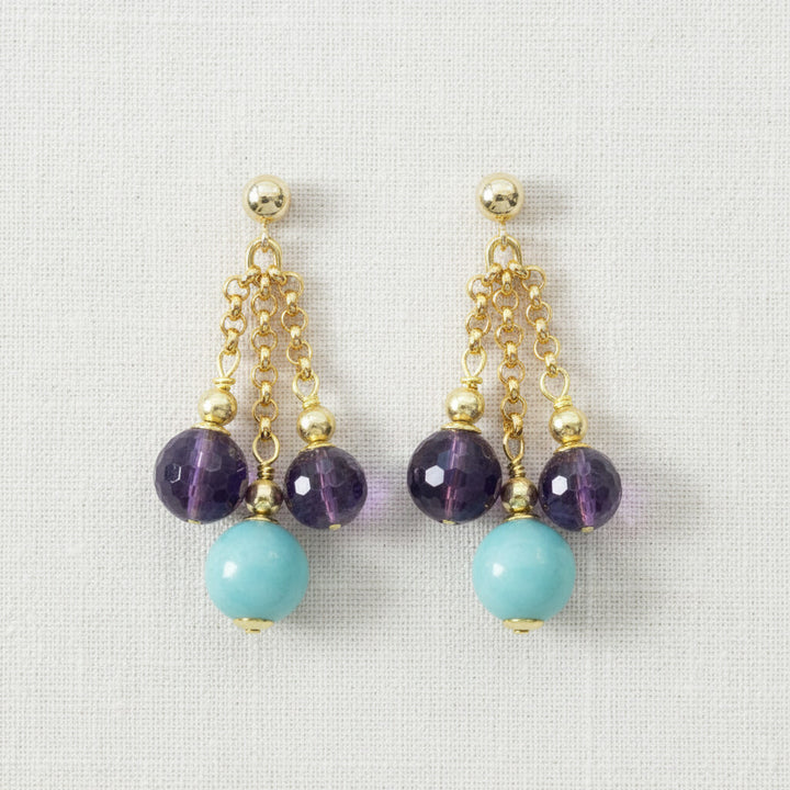 Vergoldete Edelstein-Ohrhänger mit Amethyst und Amazonit