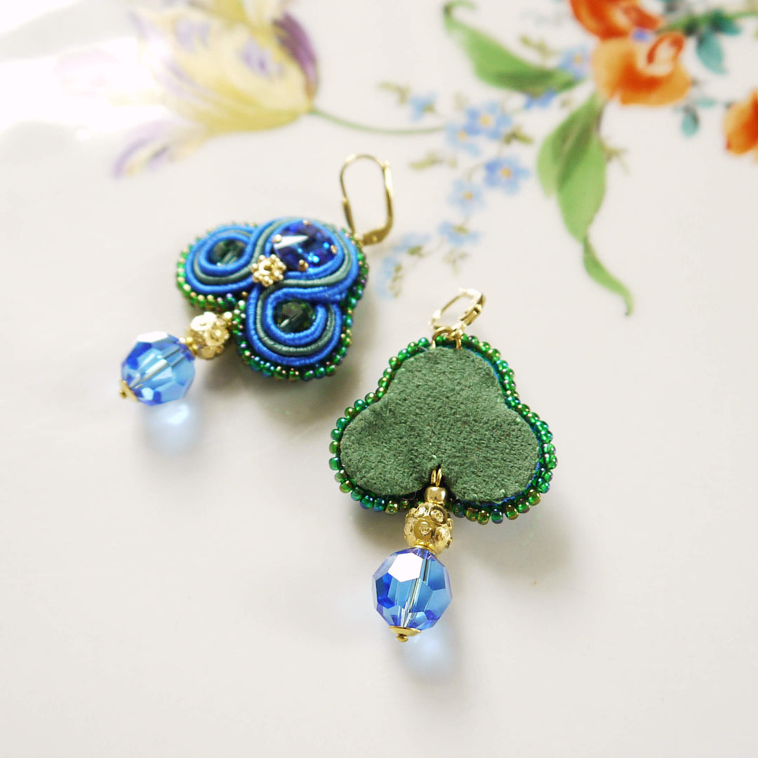 Blaue Soutache Ohrringe
