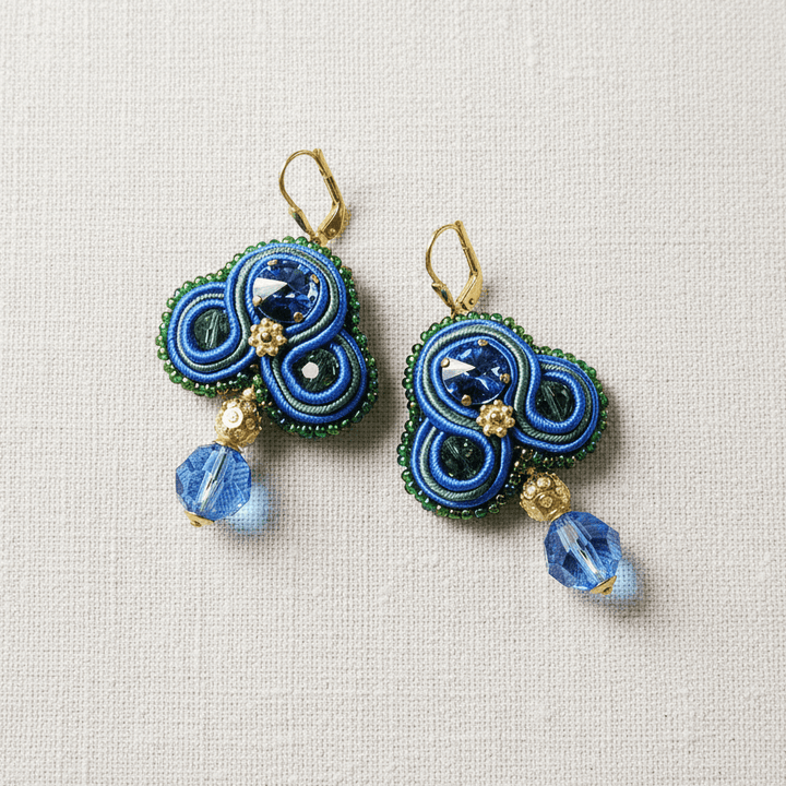 Blaue Soutache-Ohrringe