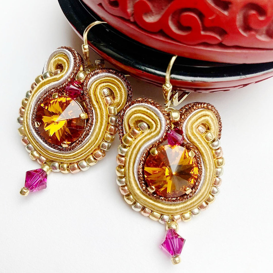 Soutache Ohrringe in Gold, Orange und Rosa