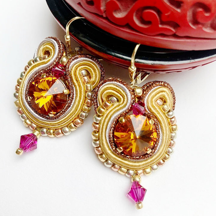 Soutache Ohrringe in Gold, Orange und Rosa