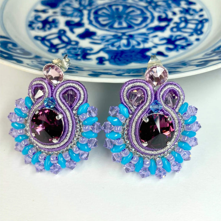 Handgefertigte Soutache-Ohrhänger in Blau und Grün, Perlotte Schmuck