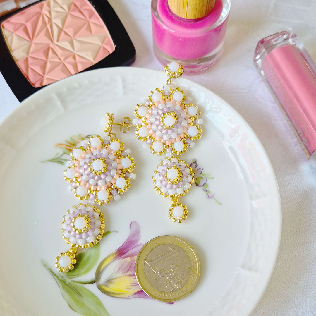 Perlenohrringe in Rosa-Gold aus feinen Rocailles-Perlen