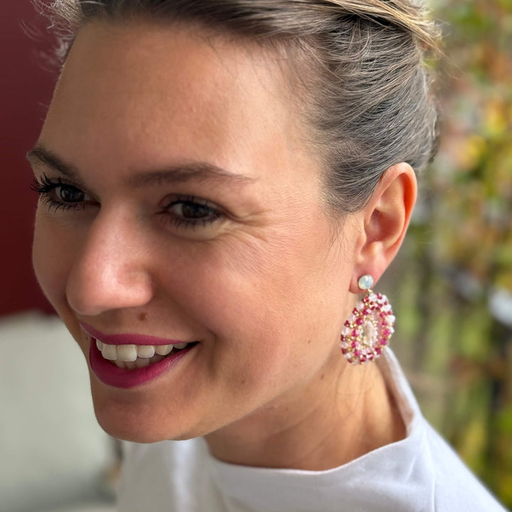 Ovale Statement Ohrringe im Bollywood-Stil mit Kristalltropfen