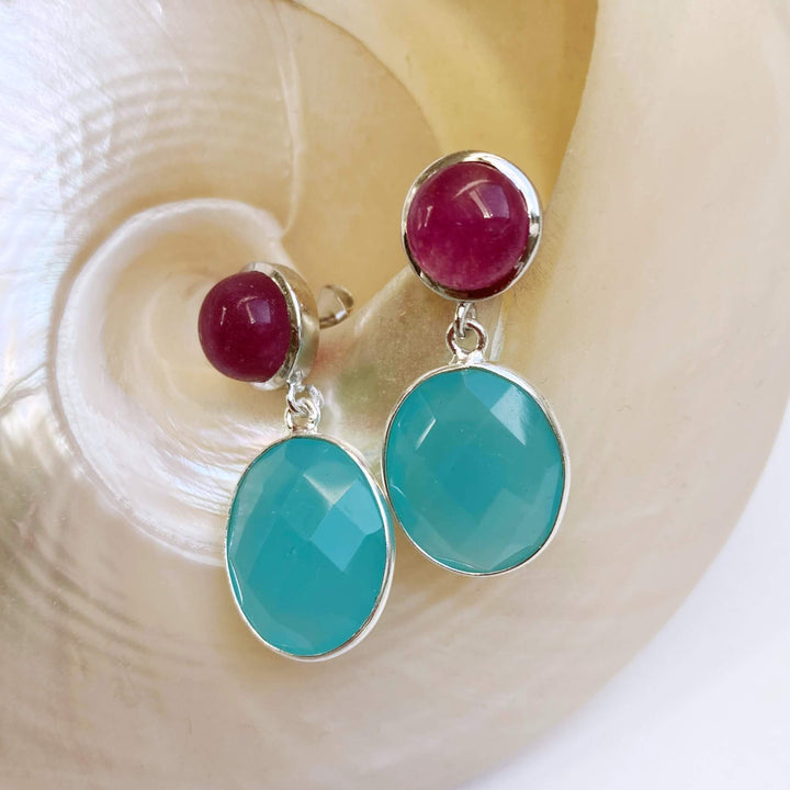 Silberne Edelstein-Ohrringe mit Chalzedon in Türkis und Fuchsia