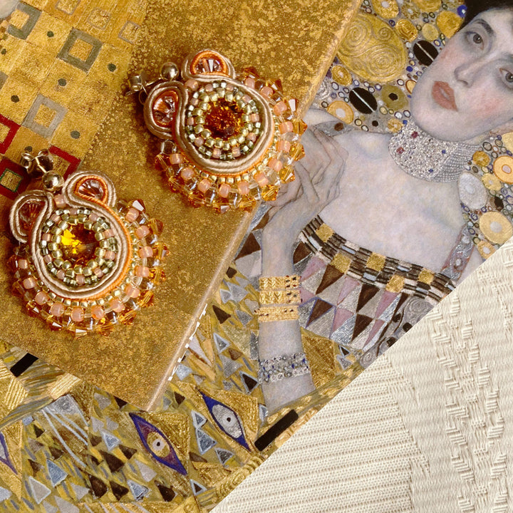 Runde Soutache-Ohrringe in Gold und Orange
