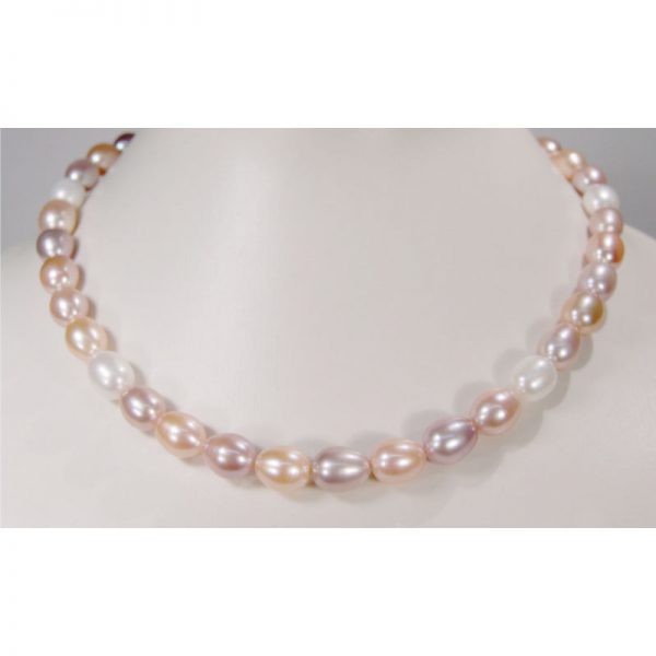 Multicolor-Perlenkette mit ovalen Perlen