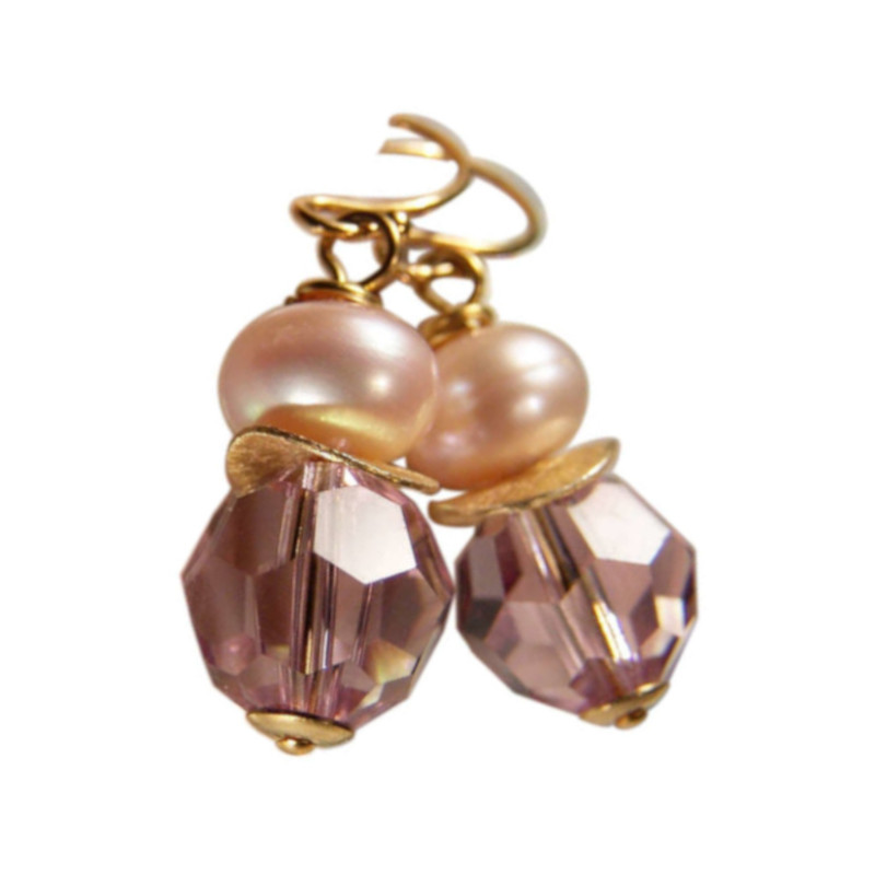 Klassische Ohrhänger mit Perle in Zartrosa – gold oder silber